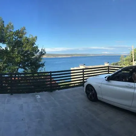 Larimar Penthouse شقة