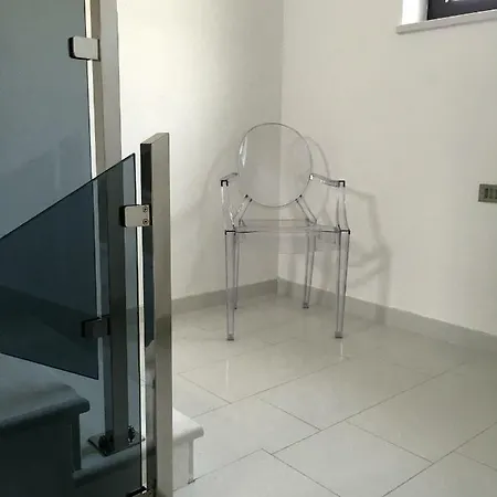 Larimar Penthouse アパート ツリクヴェニツァ