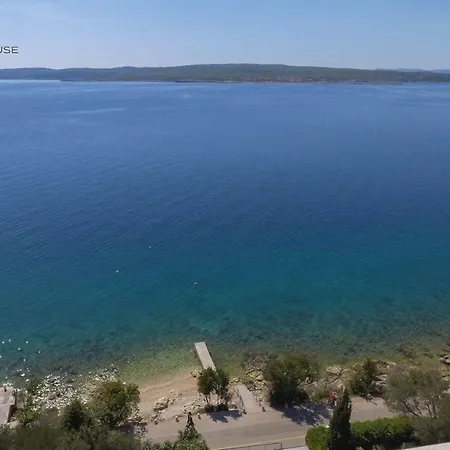 Larimar Penthouse شقة