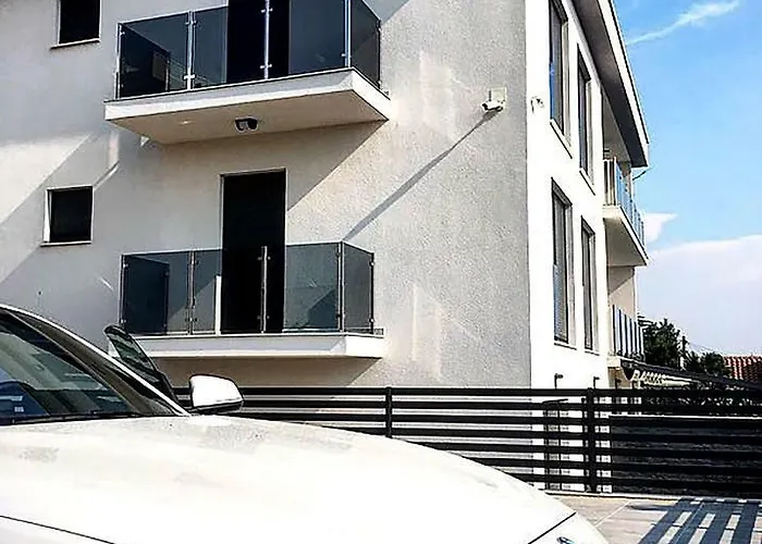 Larimar Penthouse *