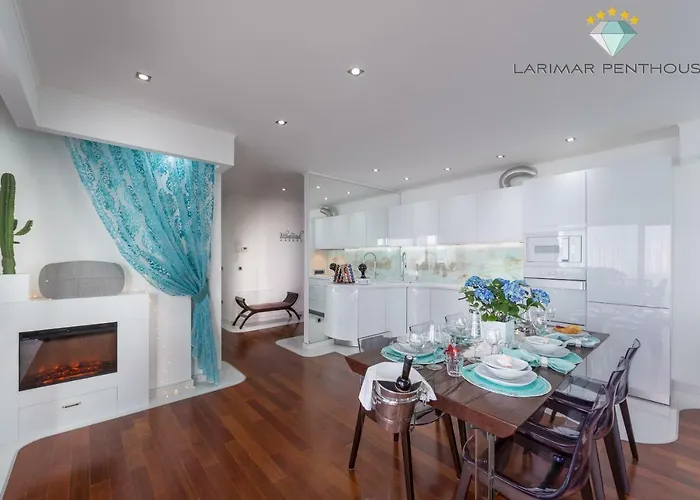 Larimar Penthouse Lejlighed