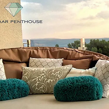 Larimar Penthouse *