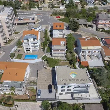 Larimar Penthouse