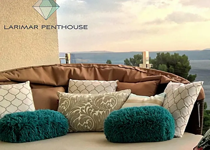 Larimar Penthouse *